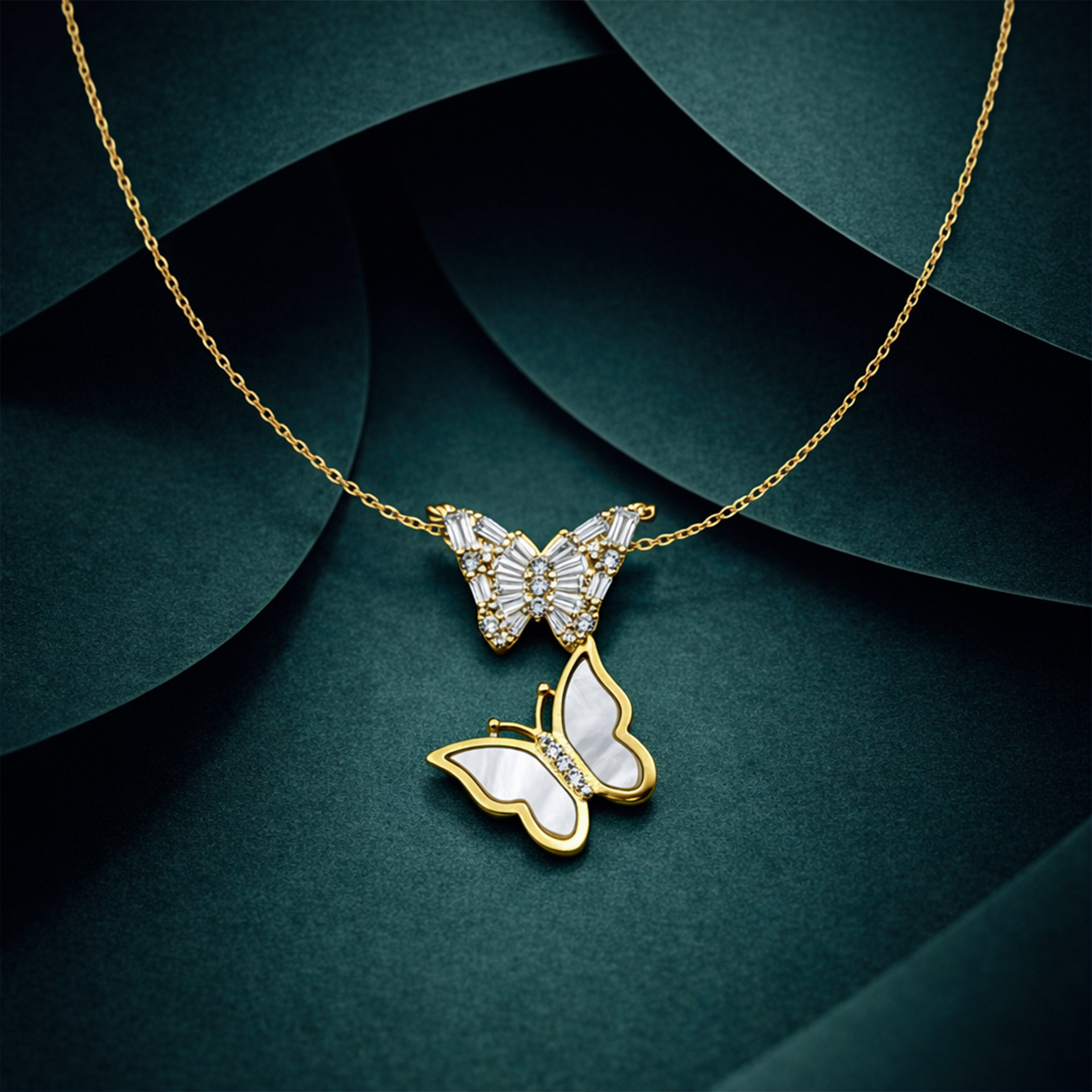 Papillon Zirconia Stone Locket Link Set GWN -160