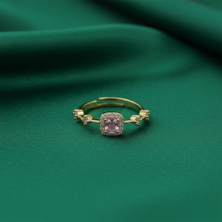 Rosette Encircled Flexible Band GWR -71