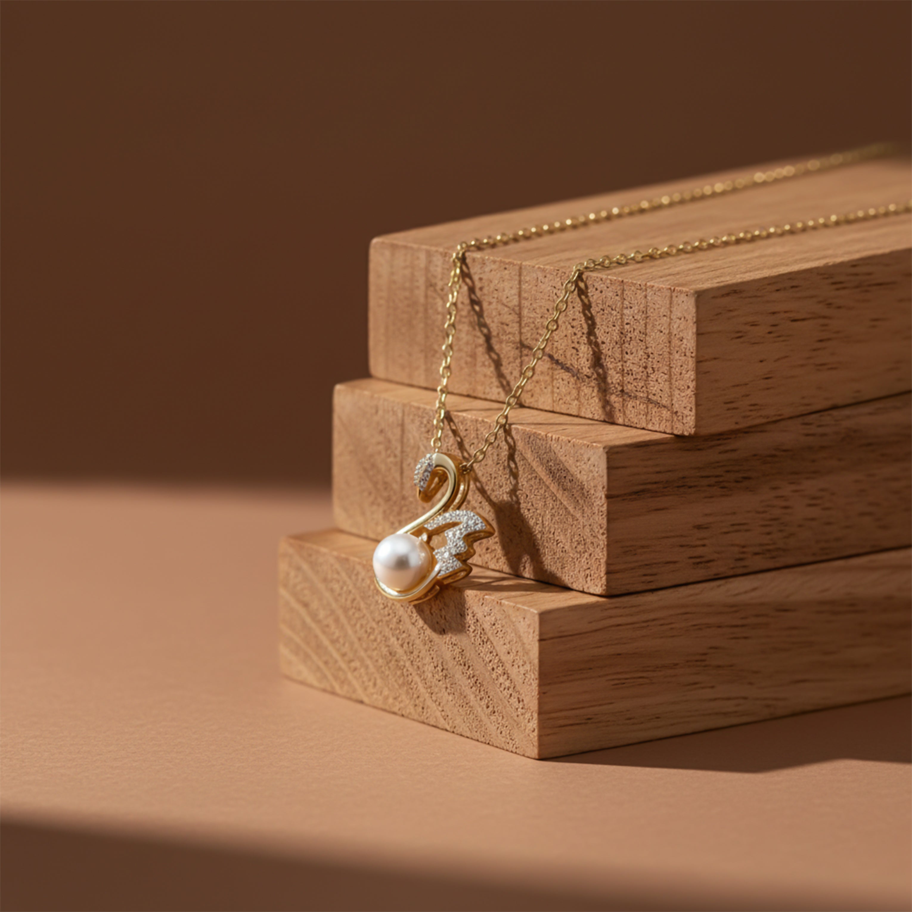 Gold-Toned Swan Moti Locket Link Set GWN -35