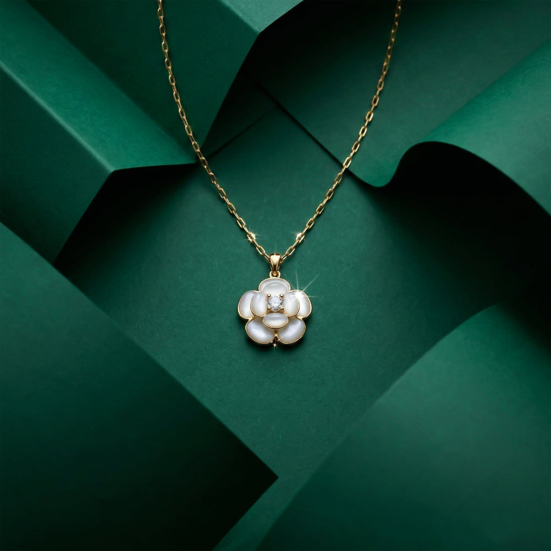 Ivory Bloom Accent Locket Link Set GWN -126