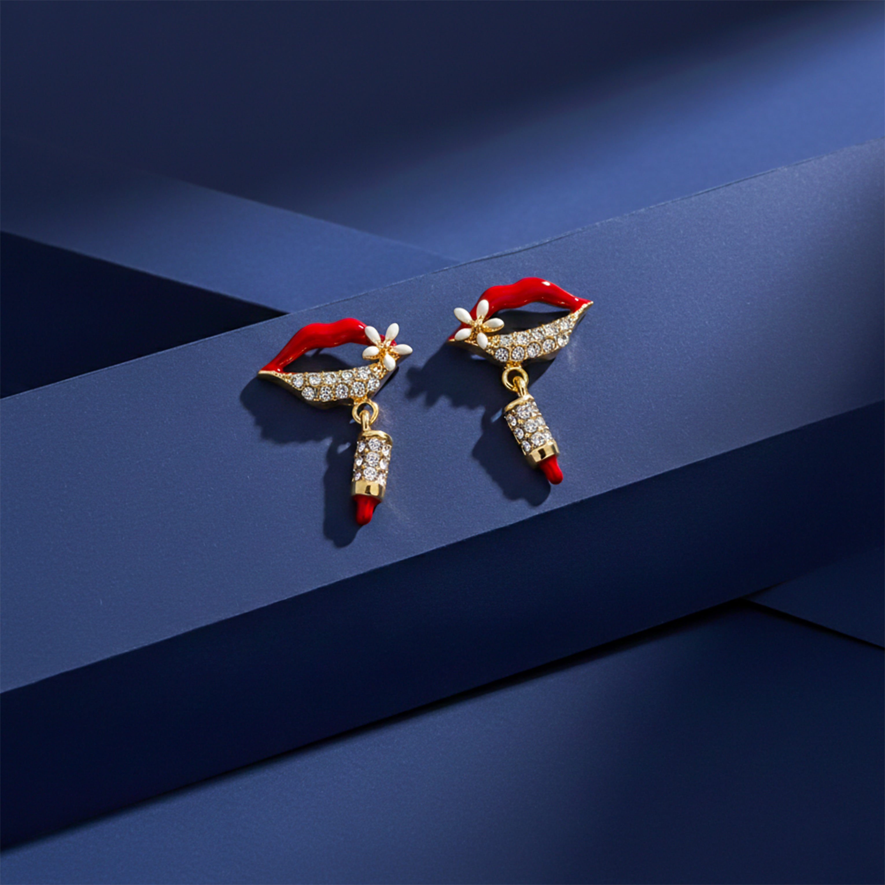 Red Lips Cubic Zirconia Dangle Ear Studs GWE -98