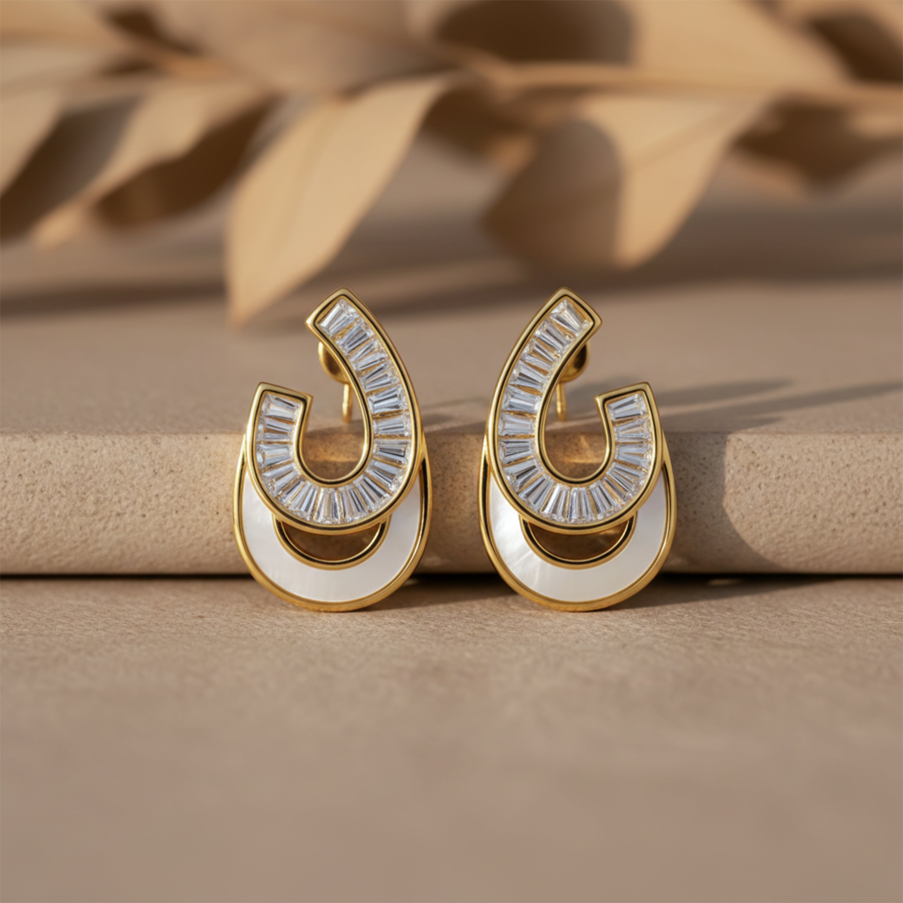 Gold Curv Stud Stud Earrings for women - Finora Jewels