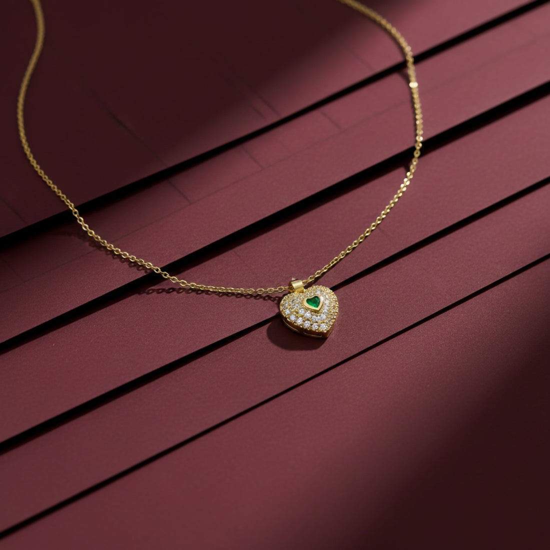 Regal Verde Love Pavé Women Neckless GWN -121