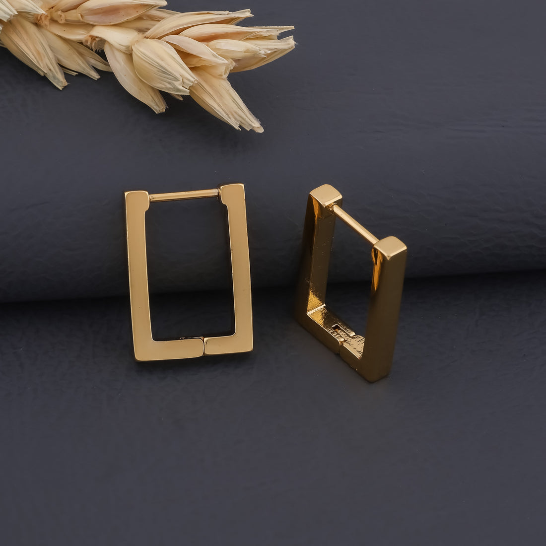 Timeless Squre Women Earring GWE -9