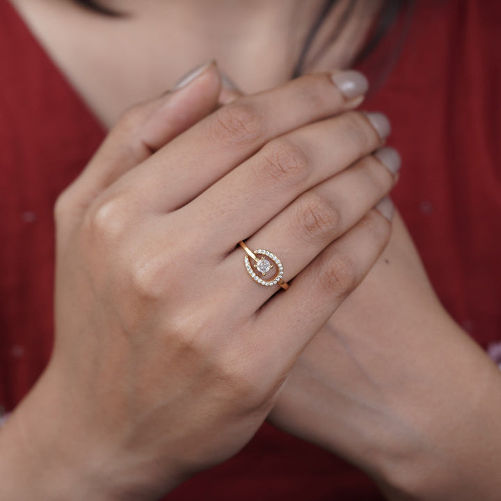 Gold-Toned Spiral Solo-Stone Band GWR -89