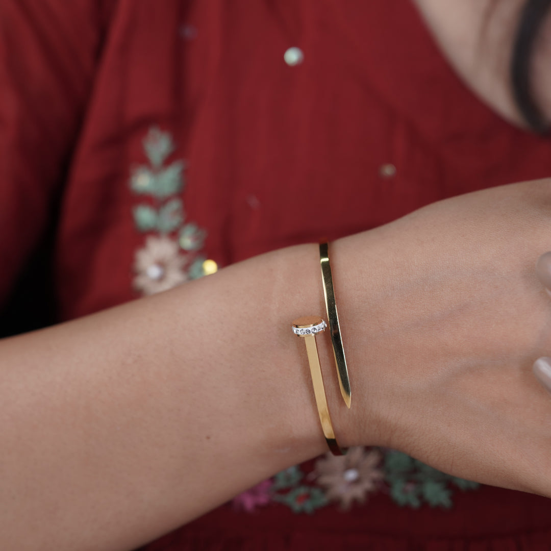 Gold Nalin Kada Bracelet for women - Finora Jewels
