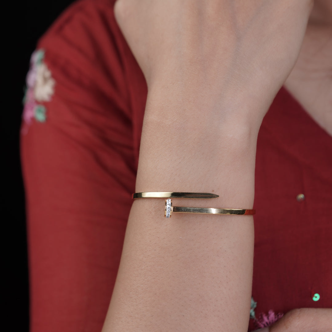 Gold Nalin Kada Bracelet for women - Finora Jewels