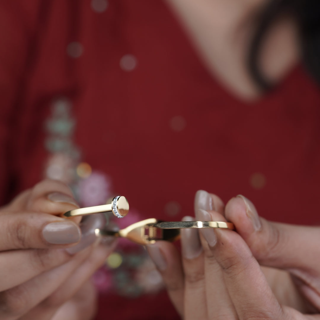 Gold Nalin Kada Bracelet for women - Finora Jewels