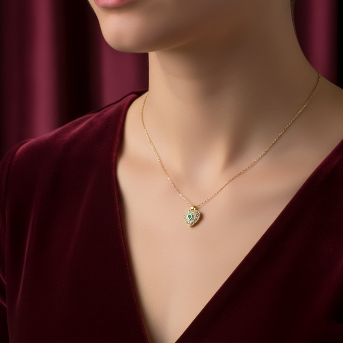 Regal Verde Love Pavé Women Neckless GWN -121